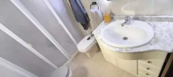 Apartamento de 3 dormitorios en Alicante, Spain No. 133459 2