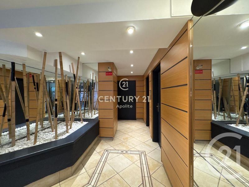 2 bedrooms Apartment in Lille, France No. 226050