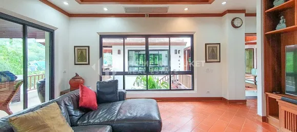 Moradia T4 em Nai Harn Beach, Thailand N.º 60414 9