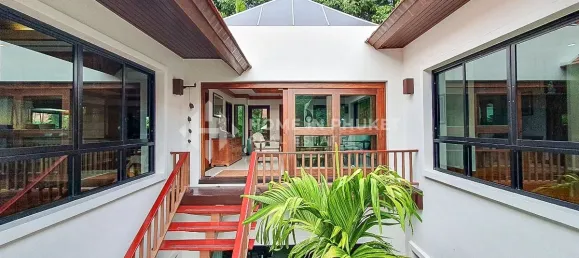 Moradia T4 em Nai Harn Beach, Thailand N.º 60414 16