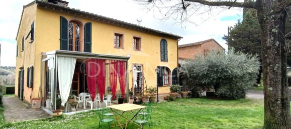 Casa de 9 habitaciónes en Montaione, Italy No. 44313 10