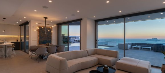 4 Schlafzimmer Villa in Cumbre Del Sol, Spain, Nr. 11083 20