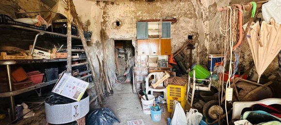 4 bedrooms House in Torre del Greco, Italy No. 358695 19