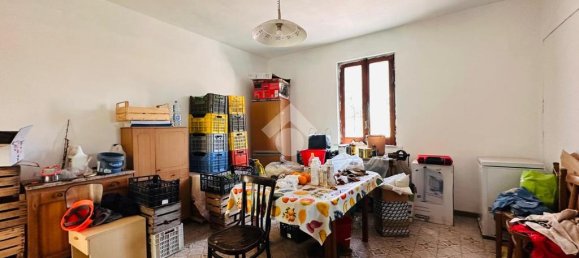 4 bedrooms House in Torre del Greco, Italy No. 358695 7