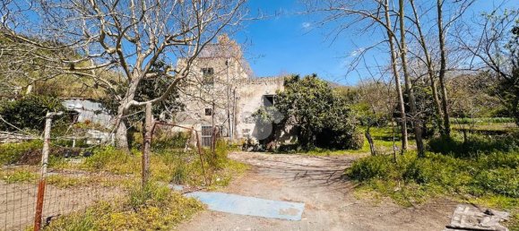 4 bedrooms House in Torre del Greco, Italy No. 358695 11