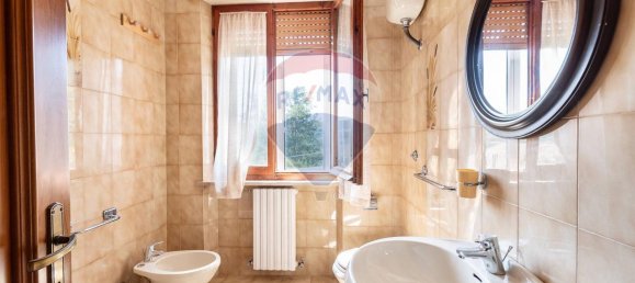 Apartamento de 9 habitaciónes en Mergo, Italy No. 1767 11