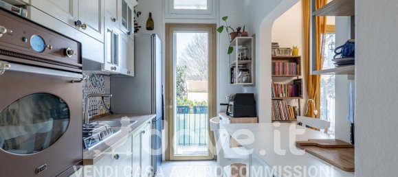 3 rooms Apartment in Florence, Italy No. 12749 20