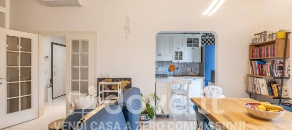 3 rooms Apartment in Florence, Italy No. 12749 3