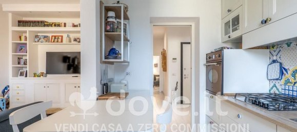 3 rooms Apartment in Florence, Italy No. 12749 16
