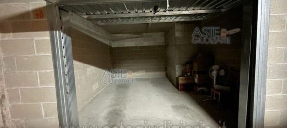 11 rooms House in Rome, Italy No. 31345 8