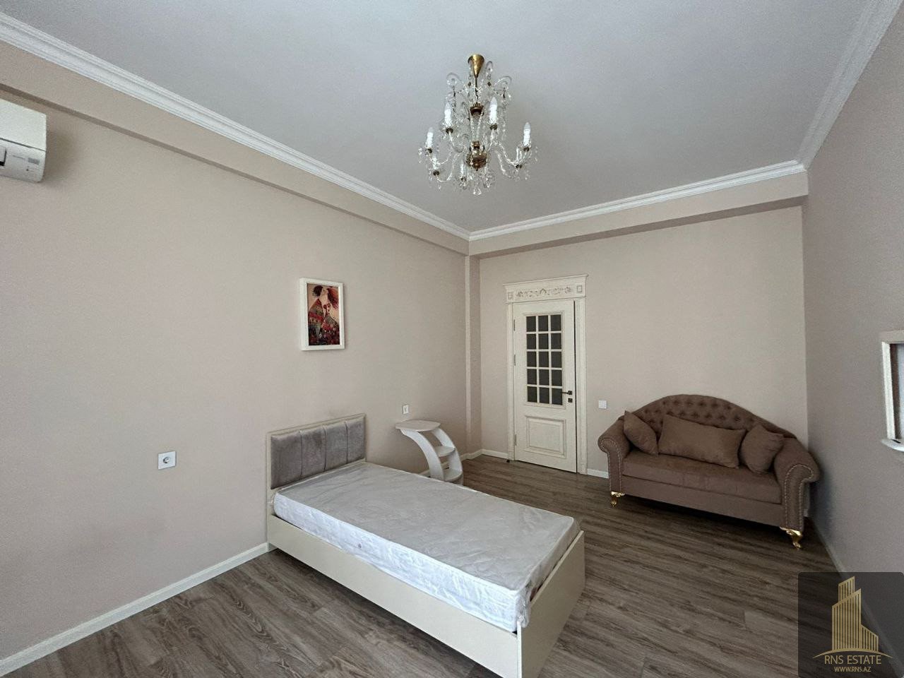 4 غرف نوم شقة في Khatay, Azerbaijan رقم 1804