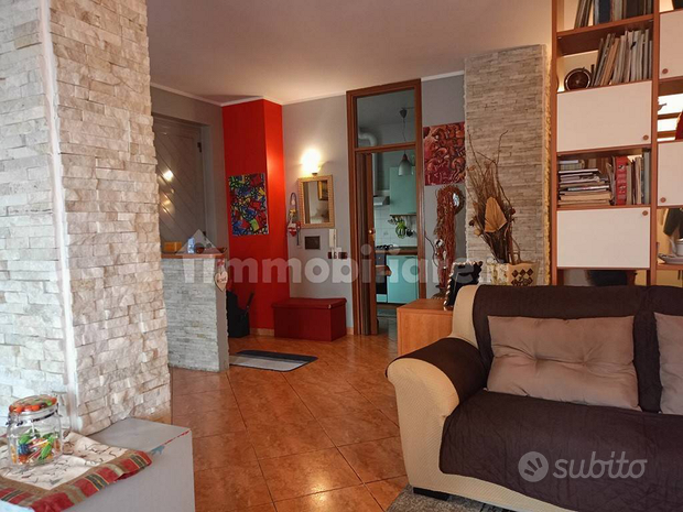 Пентхаус с 3 комнатами в Леньяно, Италия № 299297