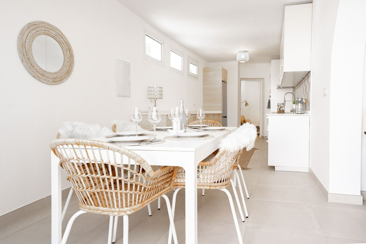 3 bedrooms Villa in Marbella, Spain No. 111421