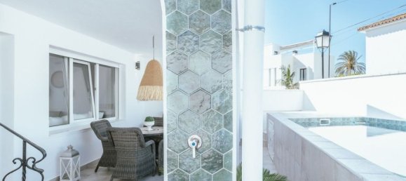 3 bedrooms Villa in Marbella, Spain No. 111421 42