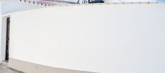 3 bedrooms Villa in Marbella, Spain No. 111421 9