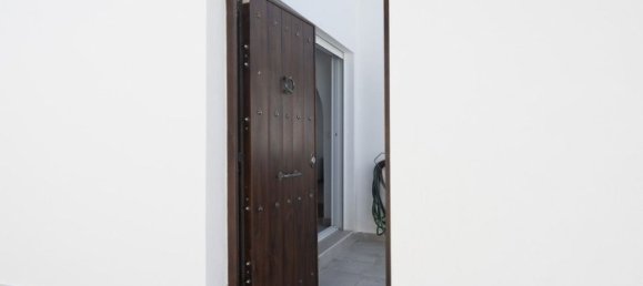 3 bedrooms Villa in Marbella, Spain No. 111421 10