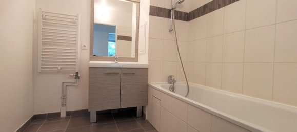 Apartamento de 2 dormitorios en Massy, France No. 147471 4