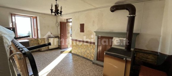 2 bedrooms House in Bardi, Italy No. 150014 7