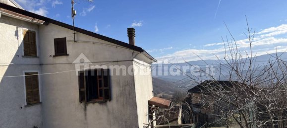 2 bedrooms House in Bardi, Italy No. 150014 4