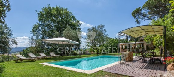 4 bedrooms House in Cetona, Italy No. 178544 8