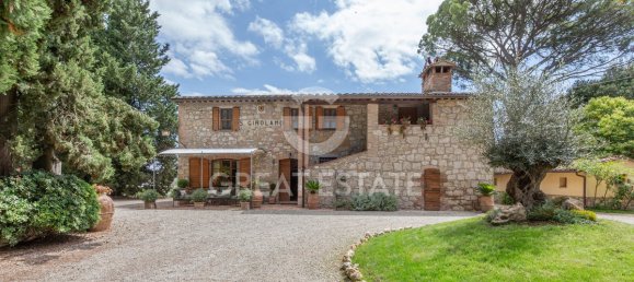 4 bedrooms House in Cetona, Italy No. 178544 5