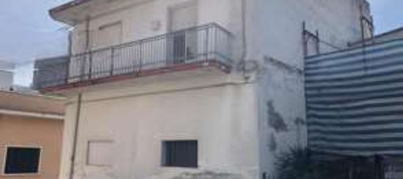 4 rooms Apartment in Turi, Italy No. 236589 2
