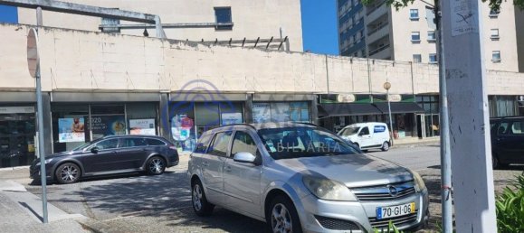 Propriété commerciale à Moreira, Portugal 60m² No. 36871 16