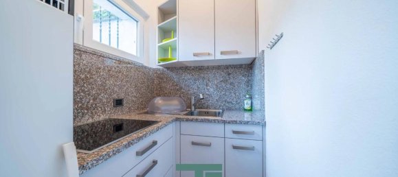 2غرفة شقة في Brezzo di Bedero, Italy رقم 127053 11