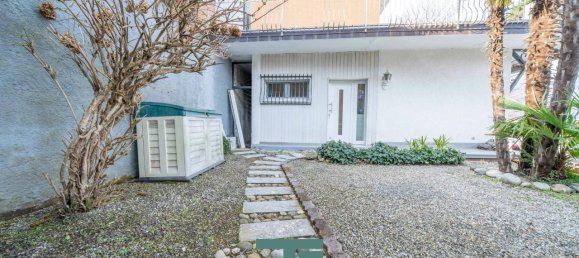 2غرفة شقة في Brezzo di Bedero, Italy رقم 127053 23