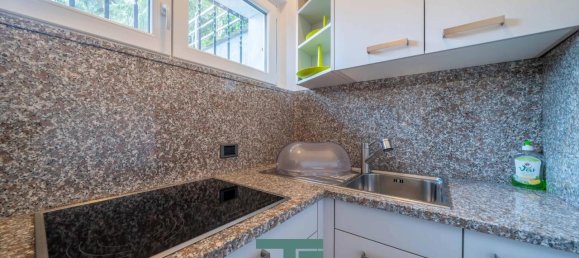 2غرفة شقة في Brezzo di Bedero, Italy رقم 127053 12