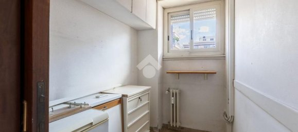 4 bedrooms Apartment in Rome, Italy No. 323548 31