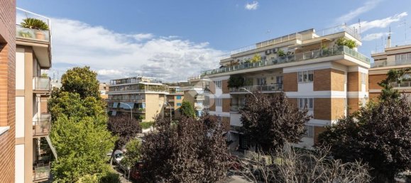 4 bedrooms Apartment in Rome, Italy No. 323548 53