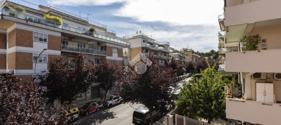 4 bedrooms Apartment in Rome, Italy No. 323548 37