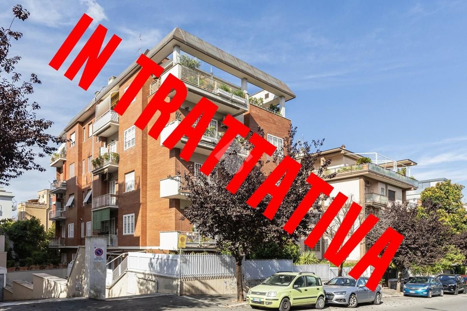 4 bedrooms Apartment in Rome, Italy No. 323548