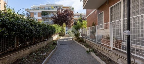 4 bedrooms Apartment in Rome, Italy No. 323548 72