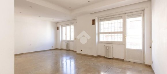 4 bedrooms Apartment in Rome, Italy No. 323548 36