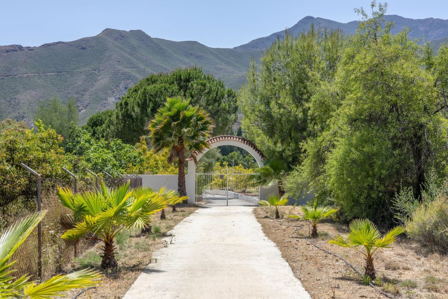 Casa de 4 dormitorios en Alhaurín el Grande, Spain No. 54734
