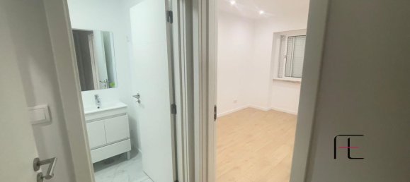 3 bedrooms Apartment in Amadora, Portugal No. 69832 7