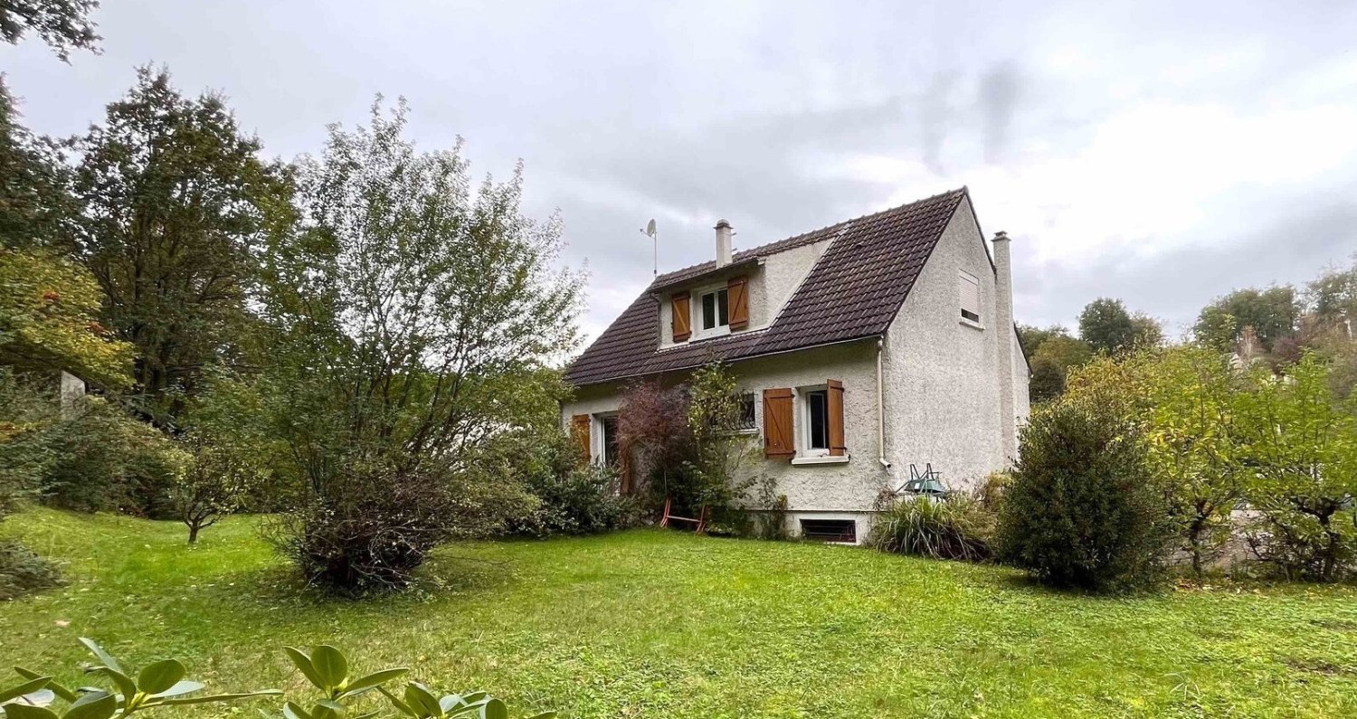 Casa de 4 dormitorios en Poligny, France No. 187452