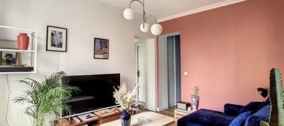 2 bedrooms Apartment in Paris, France No. 163718 4