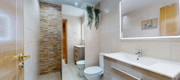 4 Schlafzimmer Wohnung in Coslada, Spain, Nr. 137385 33