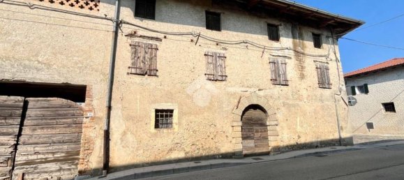 3 bedrooms House in Udine, Italy No. 71769 5