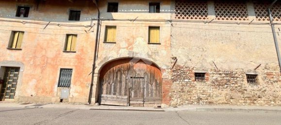 3 bedrooms House in Udine, Italy No. 71769 2