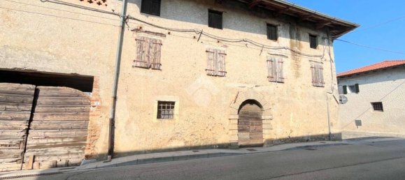 3 bedrooms House in Udine, Italy No. 71769 29