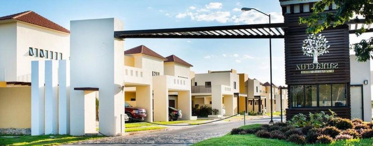 3 bedrooms House in Conkal, Mexico No. 179443