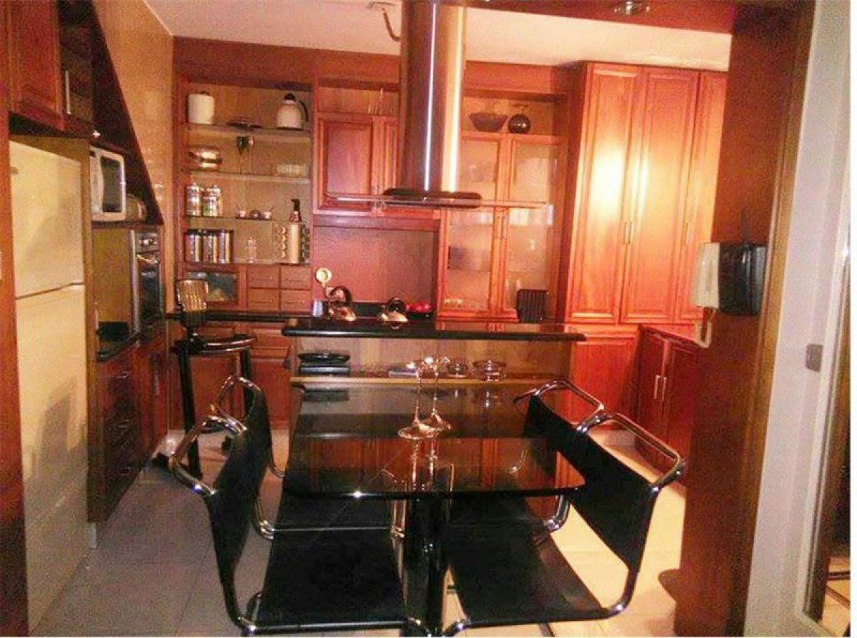 4 bedrooms Apartment in Cordoba, Argentina No. 20260