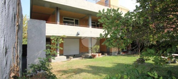 4 bedrooms Villa in Sant'Ambrogio di Torino, Italy No. 53269 9