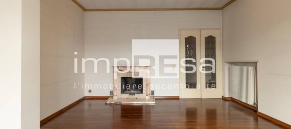 9-salle Penthouse à Oderzo, Italy No. 2421 21