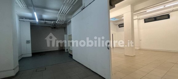 3 rooms Commercial property in Rome, Italy No. 349170 11