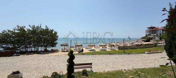 Квартира с 3 спальнями в Свети-Влас, Болгария № 1113 2